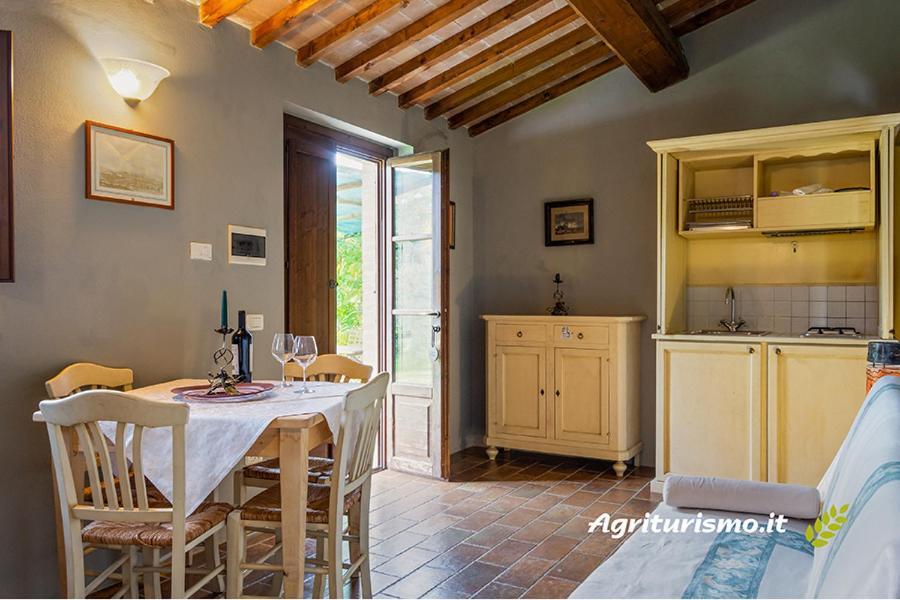 Il Felcino Villa Fabro Luaran gambar