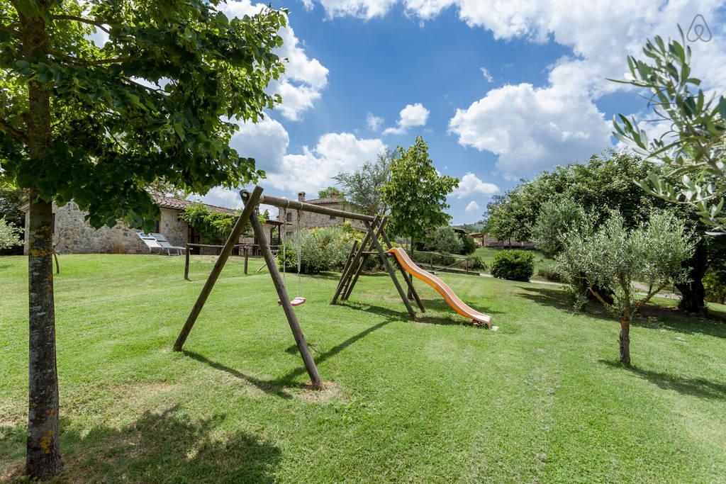Il Felcino Villa Fabro Luaran gambar