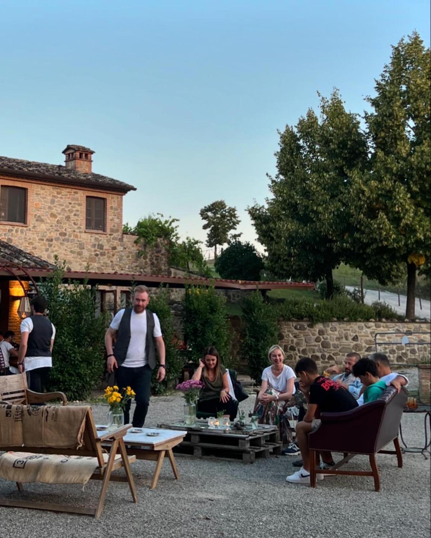 Il Felcino Villa Fabro Luaran gambar